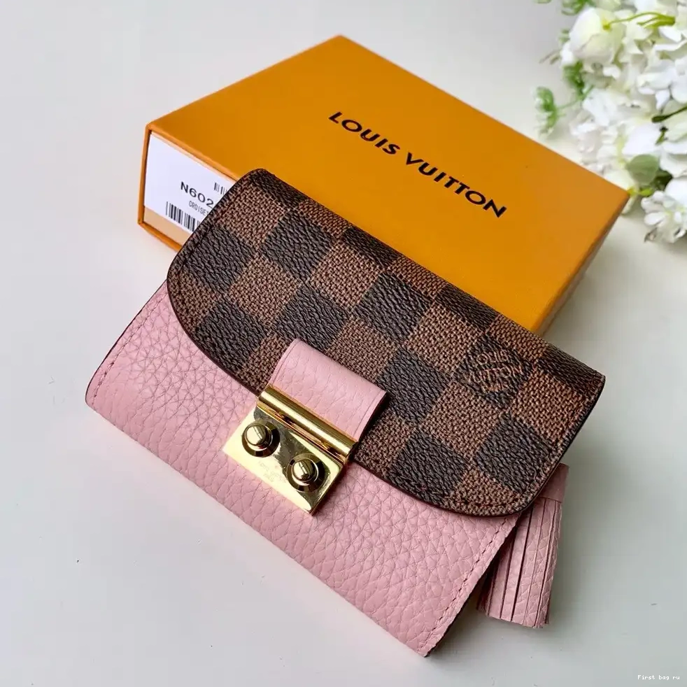 First bag ru Vuitton WALLET CROISETTE COMPACT Louis 0706